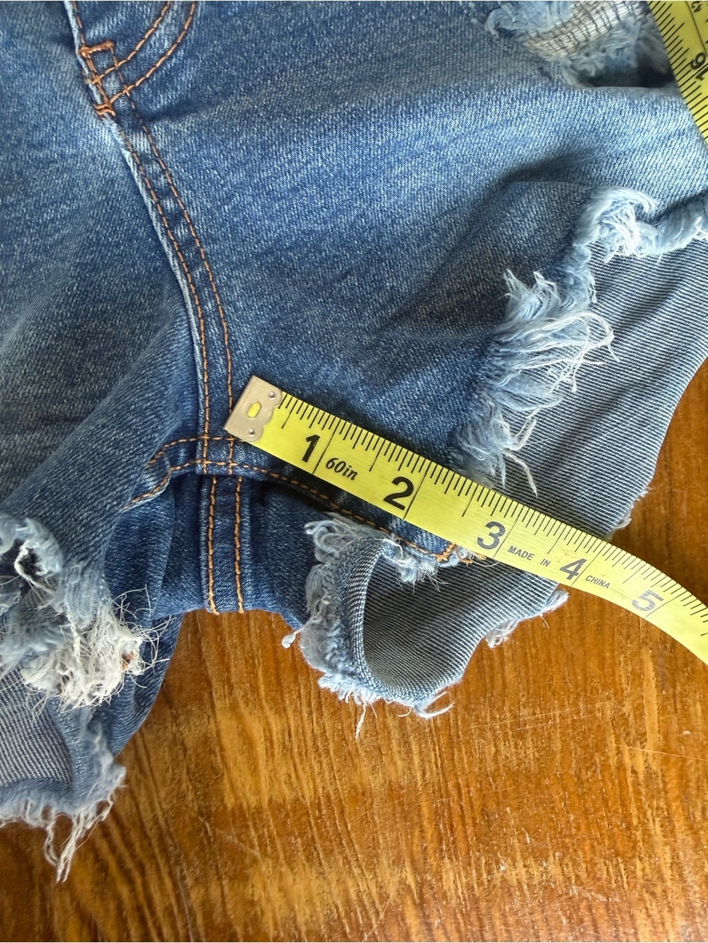 We The Free High Rise CRVY Distressed Denim Shorts Medium Blue Size 27 - Picture 6 of 7